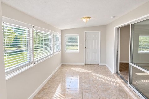 Villa ou maison à vendre à Orlando, Floride: 4 chambres, 124.67 m2 № 2399462 - photo 14