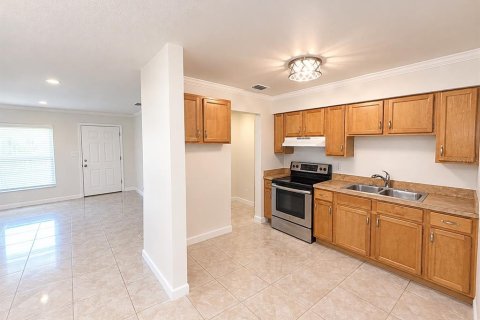 Villa ou maison à vendre à Orlando, Floride: 4 chambres, 124.67 m2 № 2399462 - photo 5