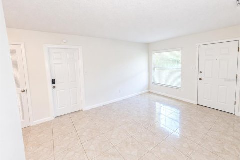 Villa ou maison à vendre à Orlando, Floride: 4 chambres, 124.67 m2 № 2399462 - photo 2