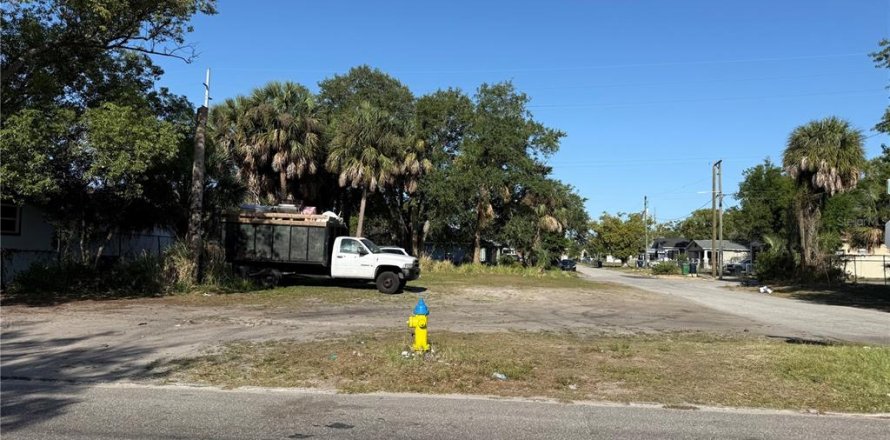 Terrain à Tampa, Floride № 2092255