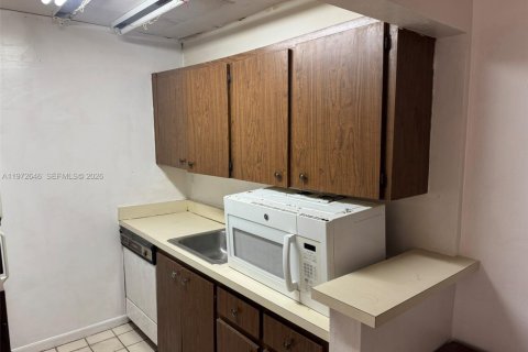 Condominio en venta en Miami, Florida, 1 dormitorio, 65.87 m2 № 2033166 - foto 8