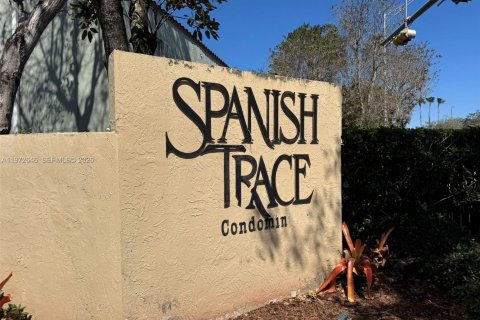 Condominio en venta en Miami, Florida, 1 dormitorio, 65.87 m2 № 2033166 - foto 14