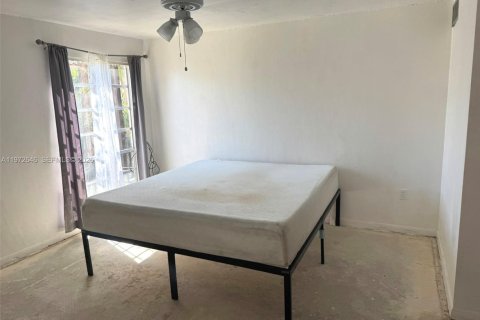 Condominio en venta en Miami, Florida, 1 dormitorio, 65.87 m2 № 2033166 - foto 3