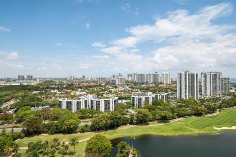 Купить кондоминиум в Авентура, Флорида 2 спальни, 109.25м2, № 2067594 - фото 15