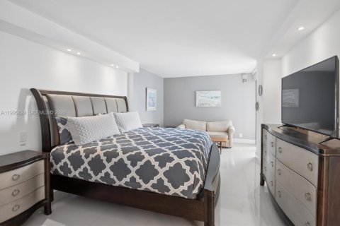 Купить кондоминиум в Авентура, Флорида 2 спальни, 109.25м2, № 2067594 - фото 8