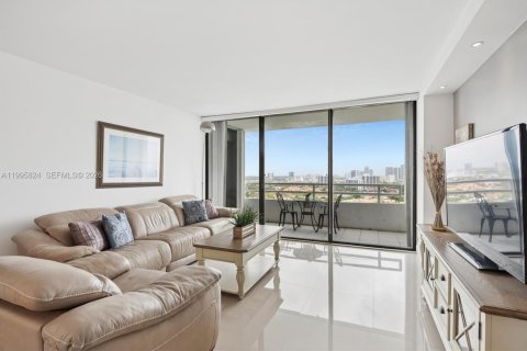 Купить кондоминиум в Авентура, Флорида 2 спальни, 109.25м2, № 2067594 - фото 3