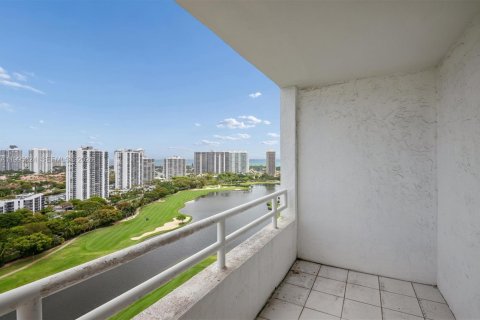 Купить кондоминиум в Авентура, Флорида 2 спальни, 109.25м2, № 2067594 - фото 14
