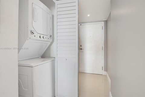 Купить кондоминиум в Авентура, Флорида 2 спальни, 109.25м2, № 2067594 - фото 12