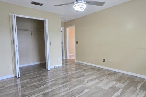 Villa ou maison à louer à Orlando, Floride: 3 chambres, 126.16 m2 № 2101883 - photo 15
