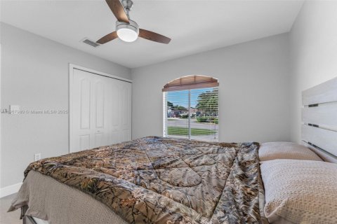 Casa en venta en Homestead, Florida, 4 dormitorios, 217.3 m2 № 1965733 - foto 26