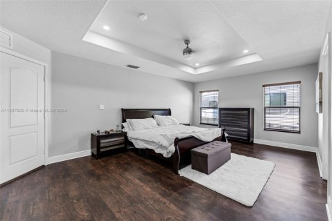 Casa en venta en Homestead, Florida, 4 dormitorios, 217.3 m2 № 1965733 - foto 19