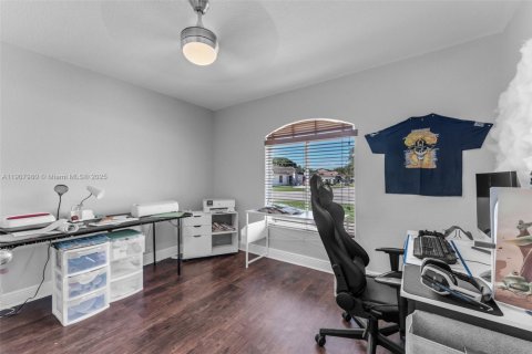 Casa en venta en Homestead, Florida, 4 dormitorios, 217.3 m2 № 1965733 - foto 27