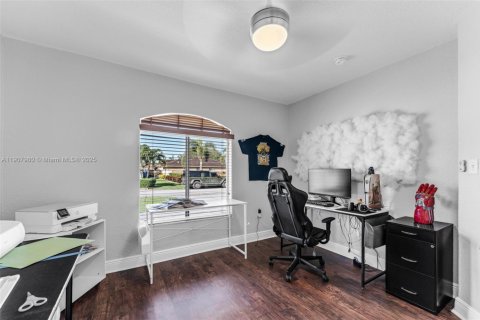 Casa en venta en Homestead, Florida, 4 dormitorios, 217.3 m2 № 1965733 - foto 28