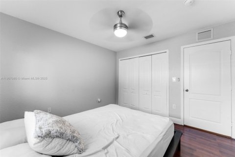 Casa en venta en Homestead, Florida, 4 dormitorios, 217.3 m2 № 1965733 - foto 30