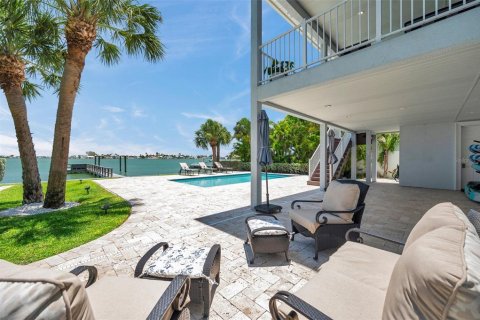 Casa en venta en Saint Pete Beach, Florida, 5 dormitorios, 347.55 m2 № 1771437 - foto 6