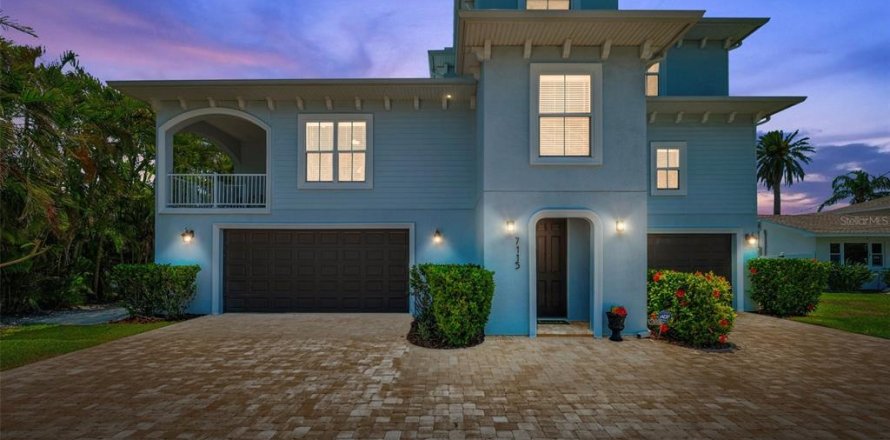 Casa en Saint Pete Beach, Florida 5 dormitorios, 347.55 m2 № 1771437
