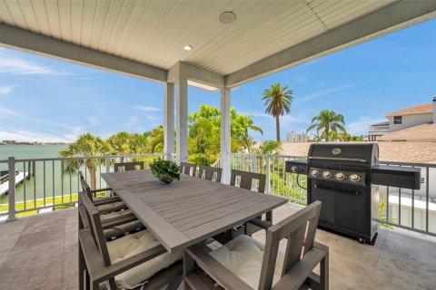 Casa en venta en Saint Pete Beach, Florida, 5 dormitorios, 347.55 m2 № 1771437 - foto 16