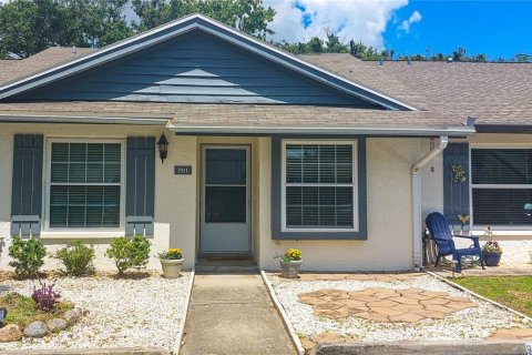 House in Largo, Florida 2 bedrooms, 96.25 sq.m. № 1907756 - photo 1