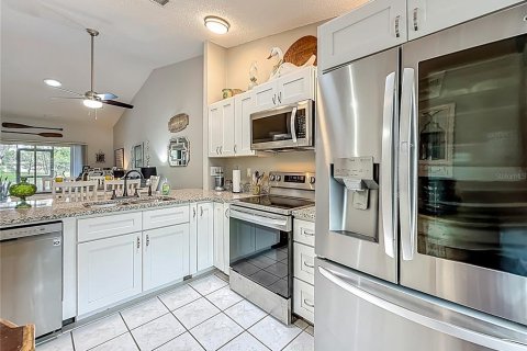 House in Largo, Florida 2 bedrooms, 96.25 sq.m. № 1907756 - photo 11
