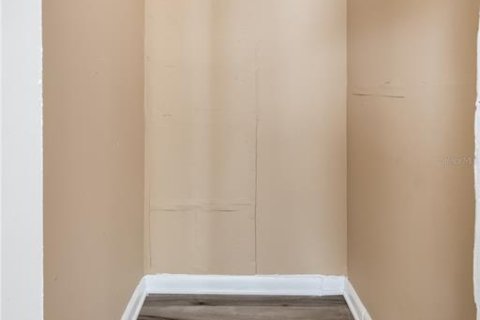 Снять в аренду квартиру в Тампа, Флорида 4 комнаты, 97.55м2, № 2156155 - фото 8