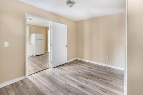 Снять в аренду квартиру в Тампа, Флорида 4 комнаты, 97.55м2, № 2156155 - фото 18