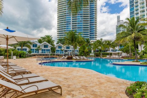 Condo in Miami Beach, Florida, 1 bedroom  № 1706256 - photo 20
