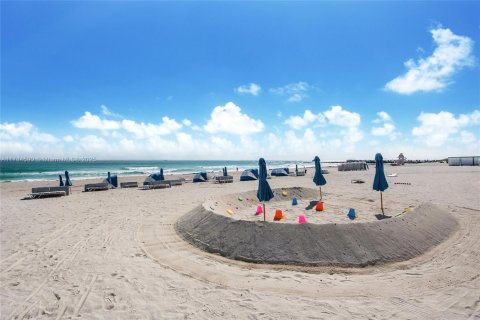 Condo in Miami Beach, Florida, 1 bedroom  № 1706256 - photo 4