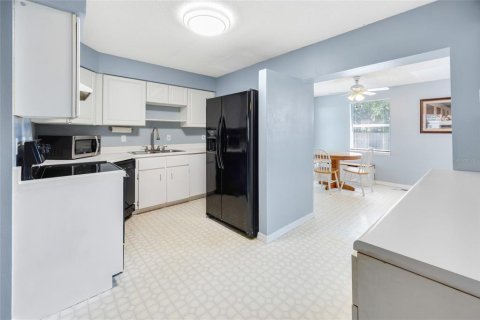 Casa en venta en Umatilla, Florida, 3 dormitorios, 137.68 m2 № 1904780 - foto 19