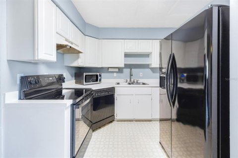 Casa en venta en Umatilla, Florida, 3 dormitorios, 137.68 m2 № 1904780 - foto 21