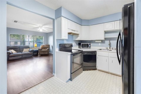 Casa en venta en Umatilla, Florida, 3 dormitorios, 137.68 m2 № 1904780 - foto 20