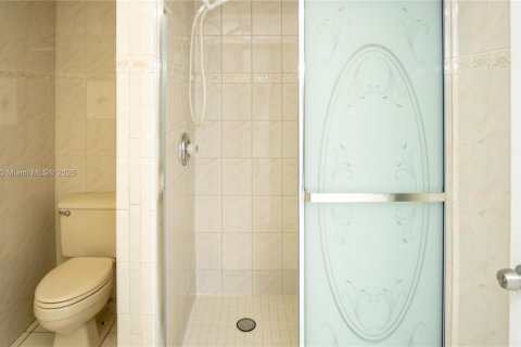 Copropriété à louer à Hialeah Gardens, Floride: 2 chambres, 89.19 m2 № 1781573 - photo 16