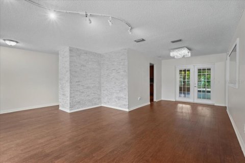 Casa en venta en Wesley Chapel, Florida, 3 dormitorios, 164.25 m2 № 2385602 - foto 6