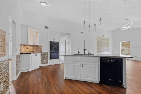 Casa en venta en Wesley Chapel, Florida, 3 dormitorios, 164.25 m2 № 2385602 - foto 12