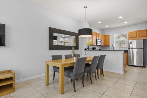 Touwnhouse à vendre à Kissimmee, Floride: 2 chambres, 119.84 m2 № 2306160 - photo 8