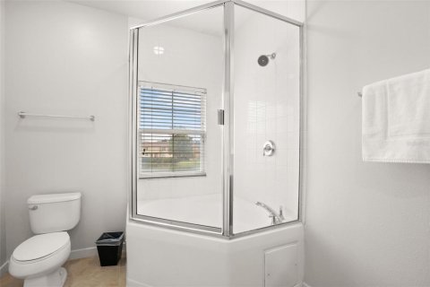 Touwnhouse à vendre à Kissimmee, Floride: 2 chambres, 119.84 m2 № 2306160 - photo 19