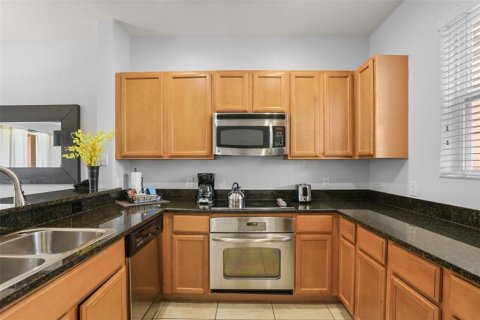 Touwnhouse à vendre à Kissimmee, Floride: 2 chambres, 119.84 m2 № 2306160 - photo 11