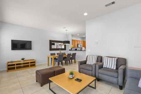 Touwnhouse à vendre à Kissimmee, Floride: 2 chambres, 119.84 m2 № 2306160 - photo 6