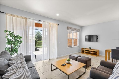 Touwnhouse à vendre à Kissimmee, Floride: 2 chambres, 119.84 m2 № 2306160 - photo 7
