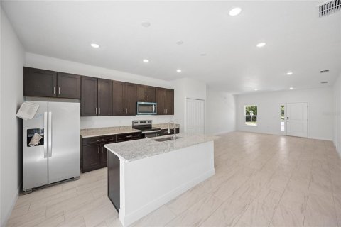 Villa ou maison à vendre à Ocala, Floride: 4 chambres, 146.79 m2 № 2388954 - photo 10