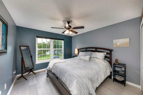 House in Orlando, Florida 4 bedrooms, 332.59 sq.m. № 1844875 - photo 20