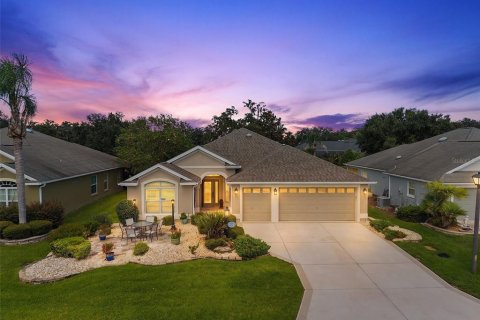 Casa en The Villages, Florida 3 dormitorios, 172.43 m2 № 2371115