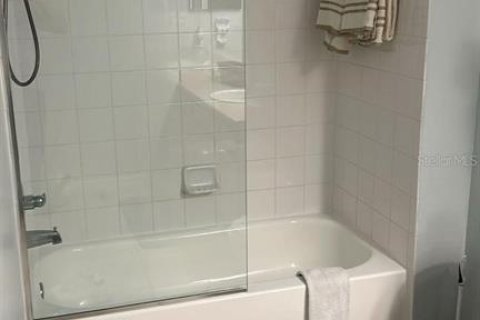 Condo in Kissimmee, Florida, 1 bedroom № 2212371 - photo 24