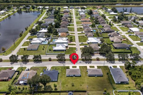 Villa ou maison à louer à Port St. Lucie, Floride: 3 chambres, 114.27 m2 № 2428156 - photo 24