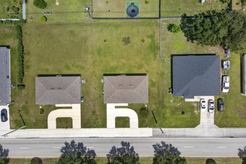Villa ou maison à louer à Port St. Lucie, Floride: 3 chambres, 114.27 m2 № 2428156 - photo 21