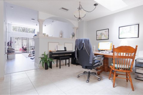 Touwnhouse à vendre à Boca Raton, Floride: 3 chambres, 147.62 m2 № 2175596 - photo 12
