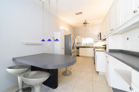 Touwnhouse à vendre à Boca Raton, Floride: 3 chambres, 147.62 m2 № 2175596 - photo 9