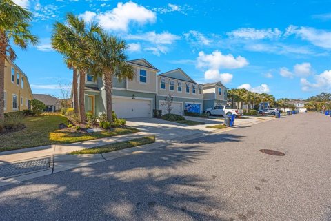 Townhouse in Oldsmar, Florida 3 bedrooms, 179.12 sq.m. № 1550913 - photo 4