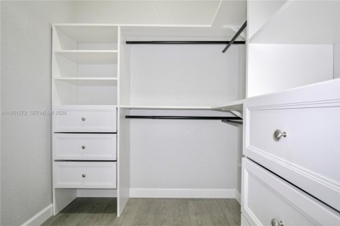 House in Sebring, Florida 3 bedrooms, 138.24 sq.m. № 2020732 - photo 4