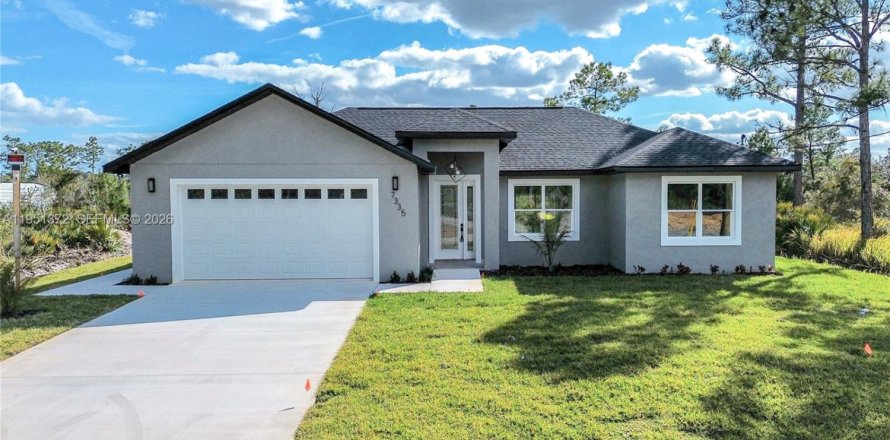 House in Sebring, Florida 3 bedrooms, 138.24 sq.m. № 2020732