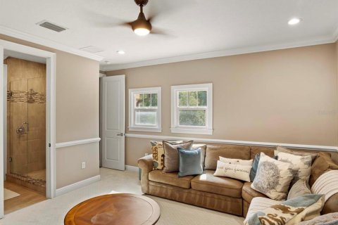 House in Orlando, Florida 4 bedrooms, 392.14 sq.m. № 2425627 - photo 29